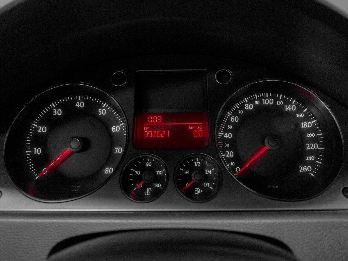 Volkswagen Passat с пробегом — 2008 год. Фото: #10