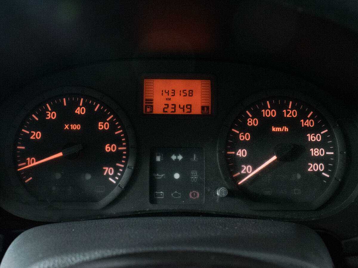 Renault Logan с пробегом — 2009 год. Фото: #10