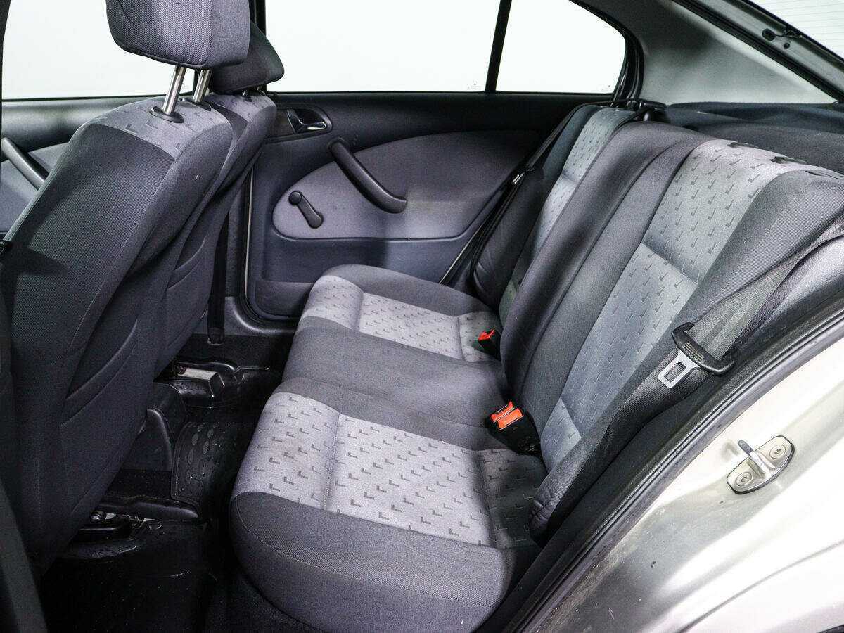 Skoda Octavia с пробегом — 2008 год. Фото: #7