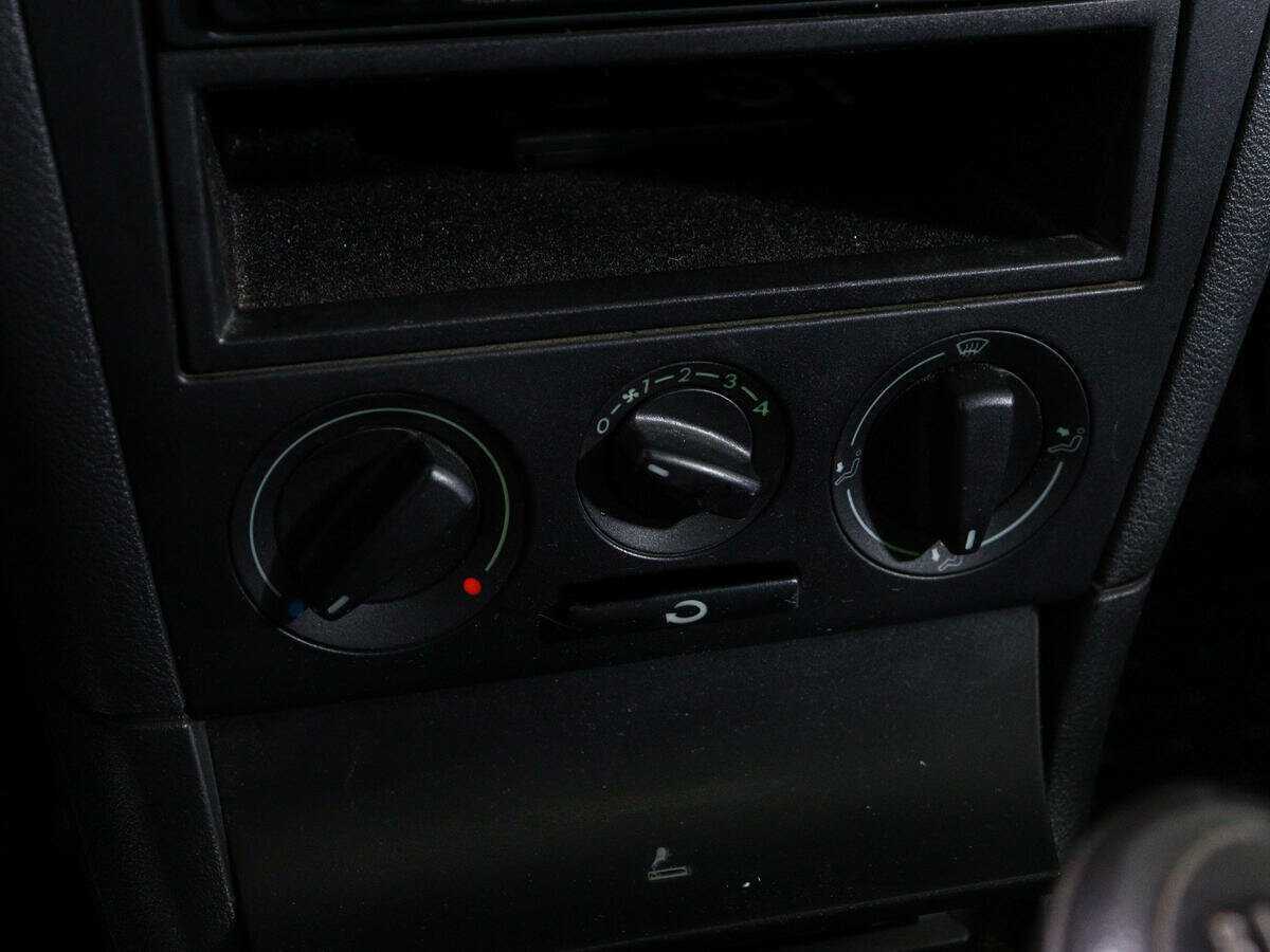 Skoda Octavia с пробегом — 2008 год. Фото: #12