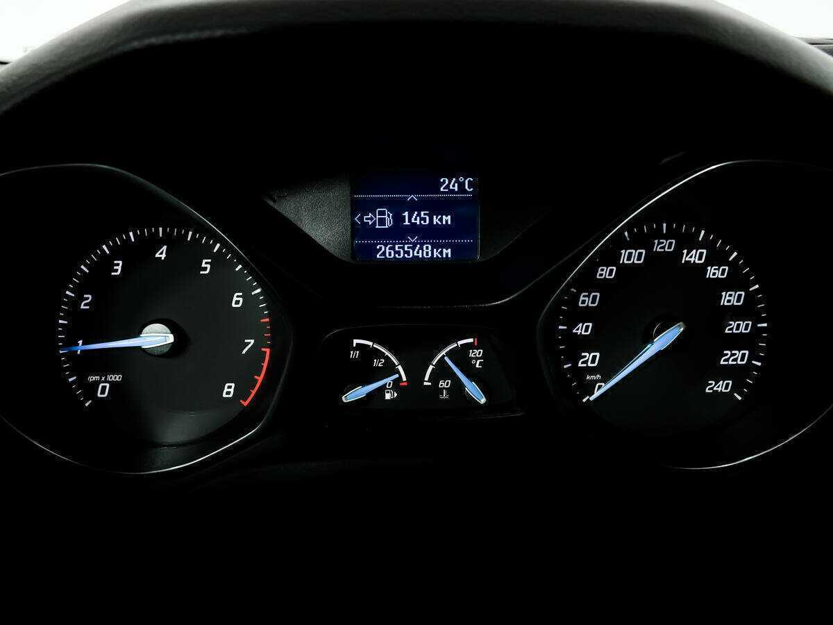 Ford Focus с пробегом — 2011 год. Фото: #9