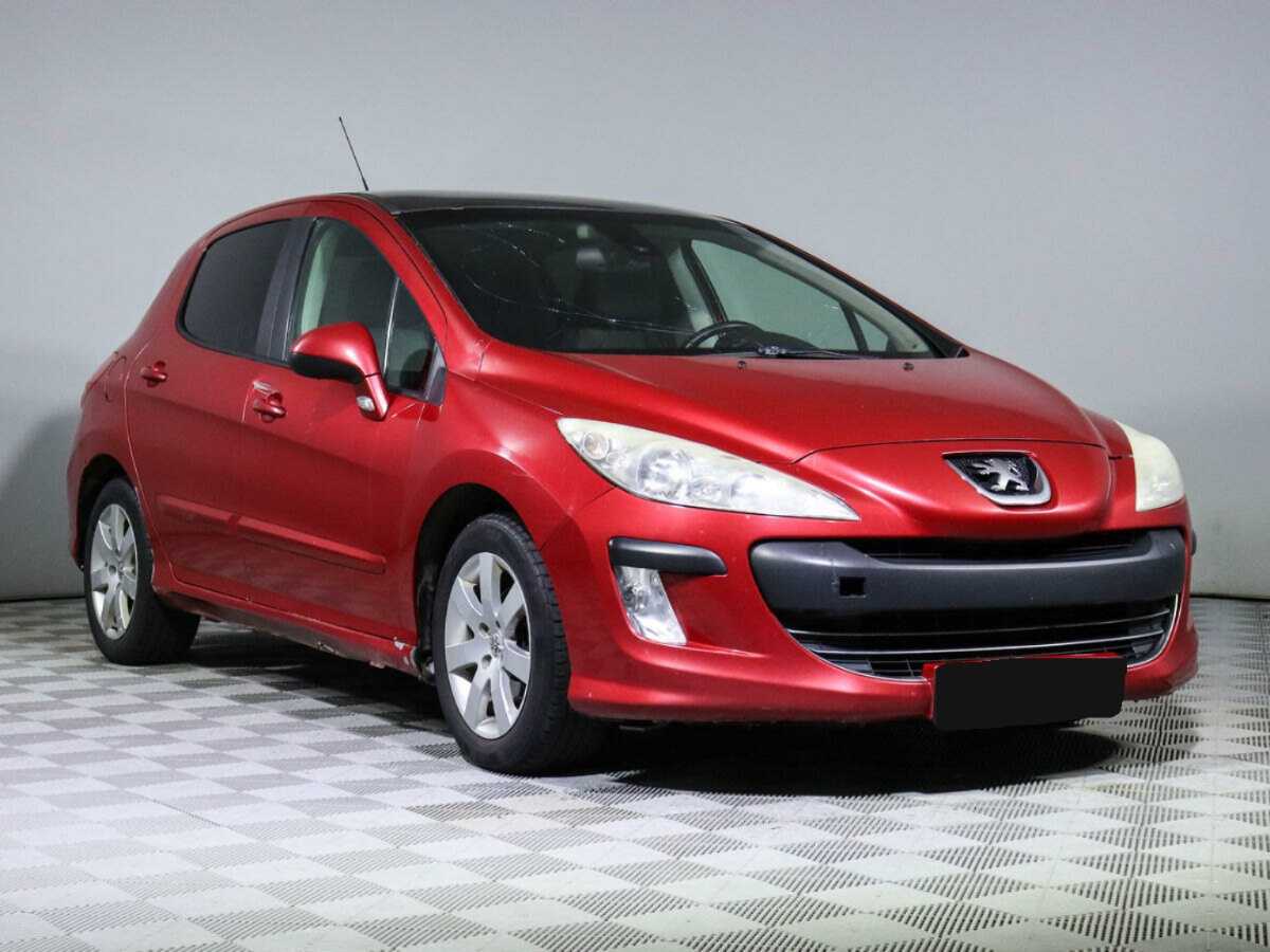 Peugeot 308 с пробегом — 2008 год. Фото: #2