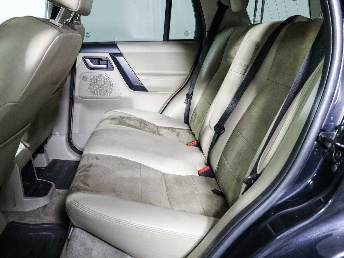 Land Rover Freelander с пробегом — 2011 год. Фото: #9