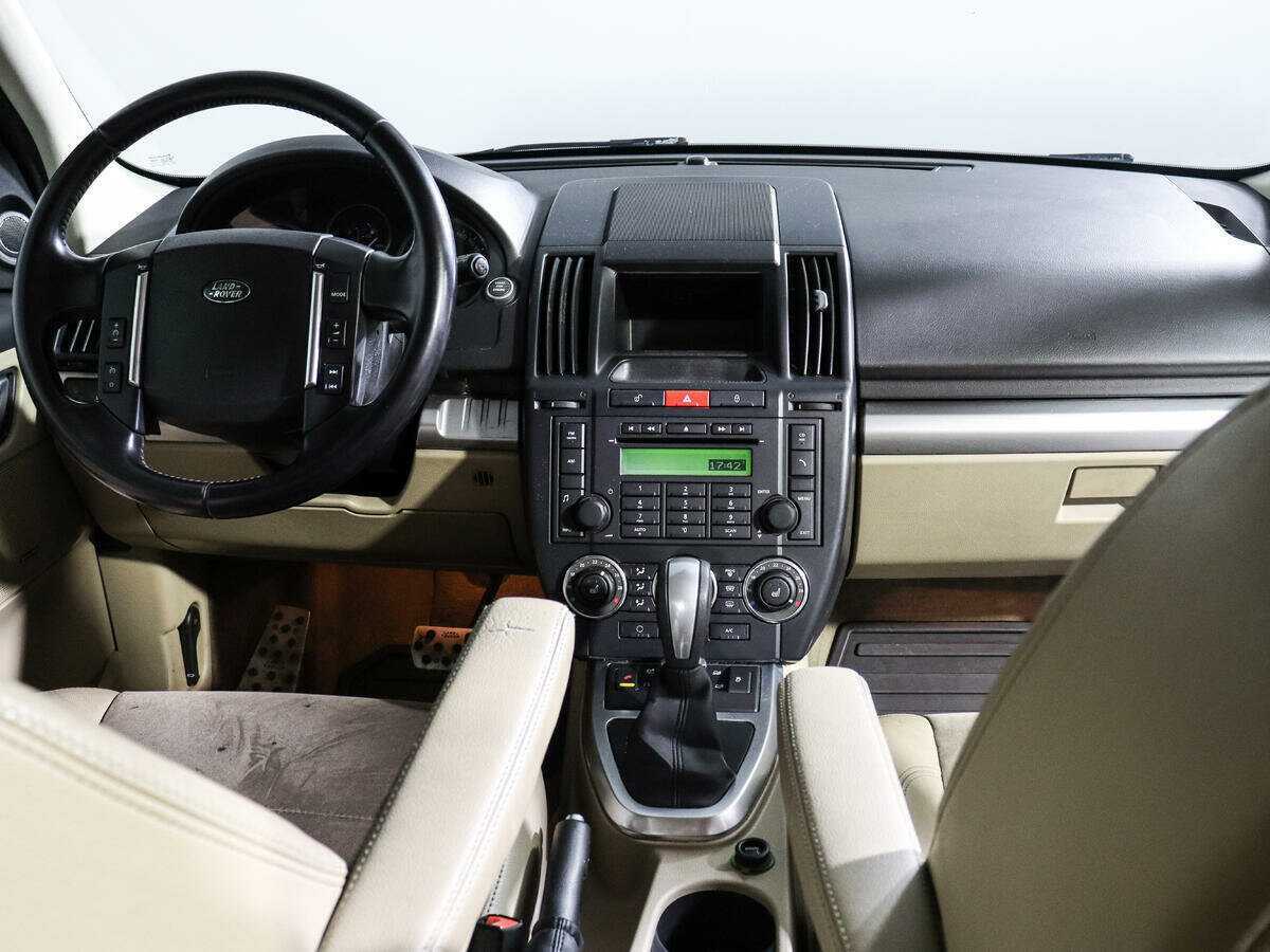 Land Rover Freelander с пробегом — 2011 год. Фото: #11