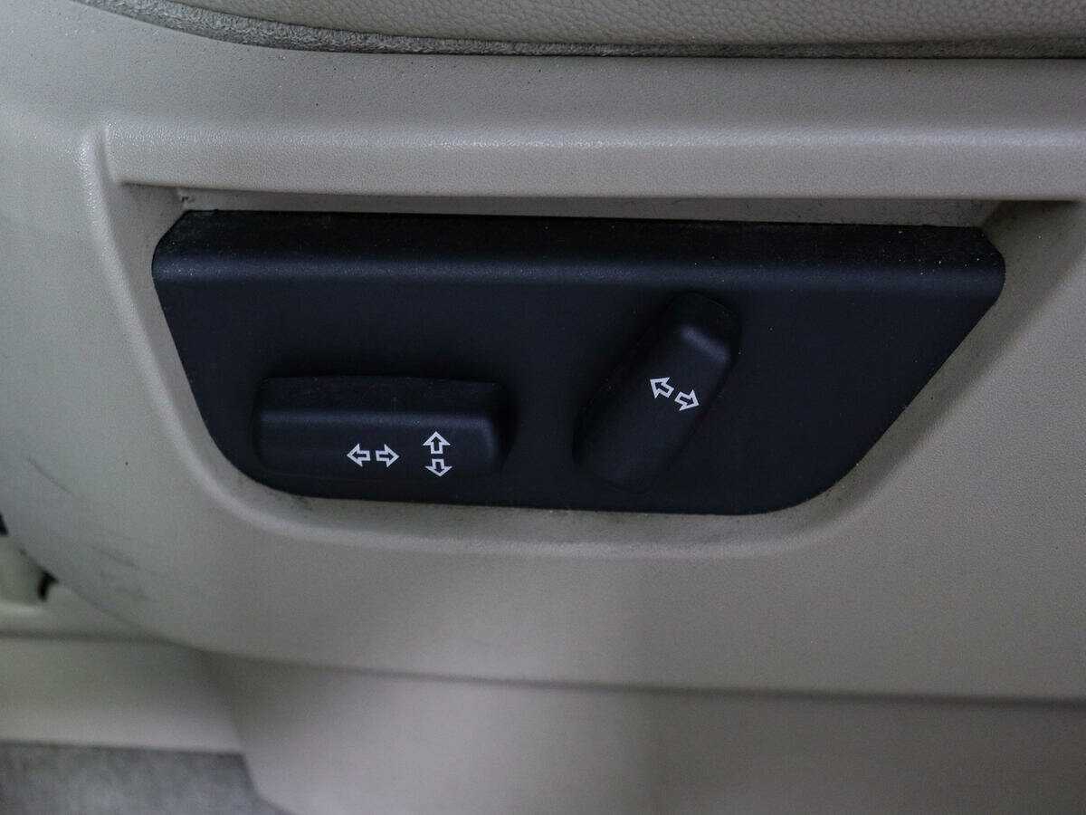 Land Rover Freelander с пробегом — 2011 год. Фото: #16