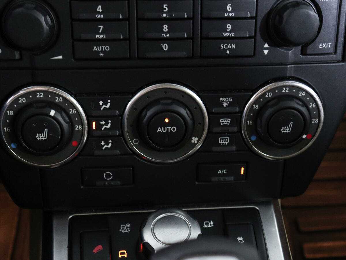 Land Rover Freelander с пробегом — 2011 год. Фото: #21