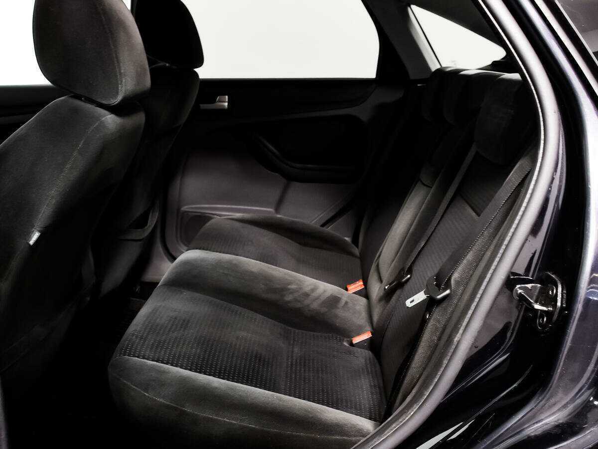 Ford Focus с пробегом — 2007 год. Фото: #11