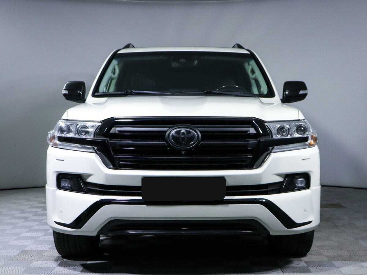 Toyota Land Cruiser с пробегом — 2018 год. Фото: #1