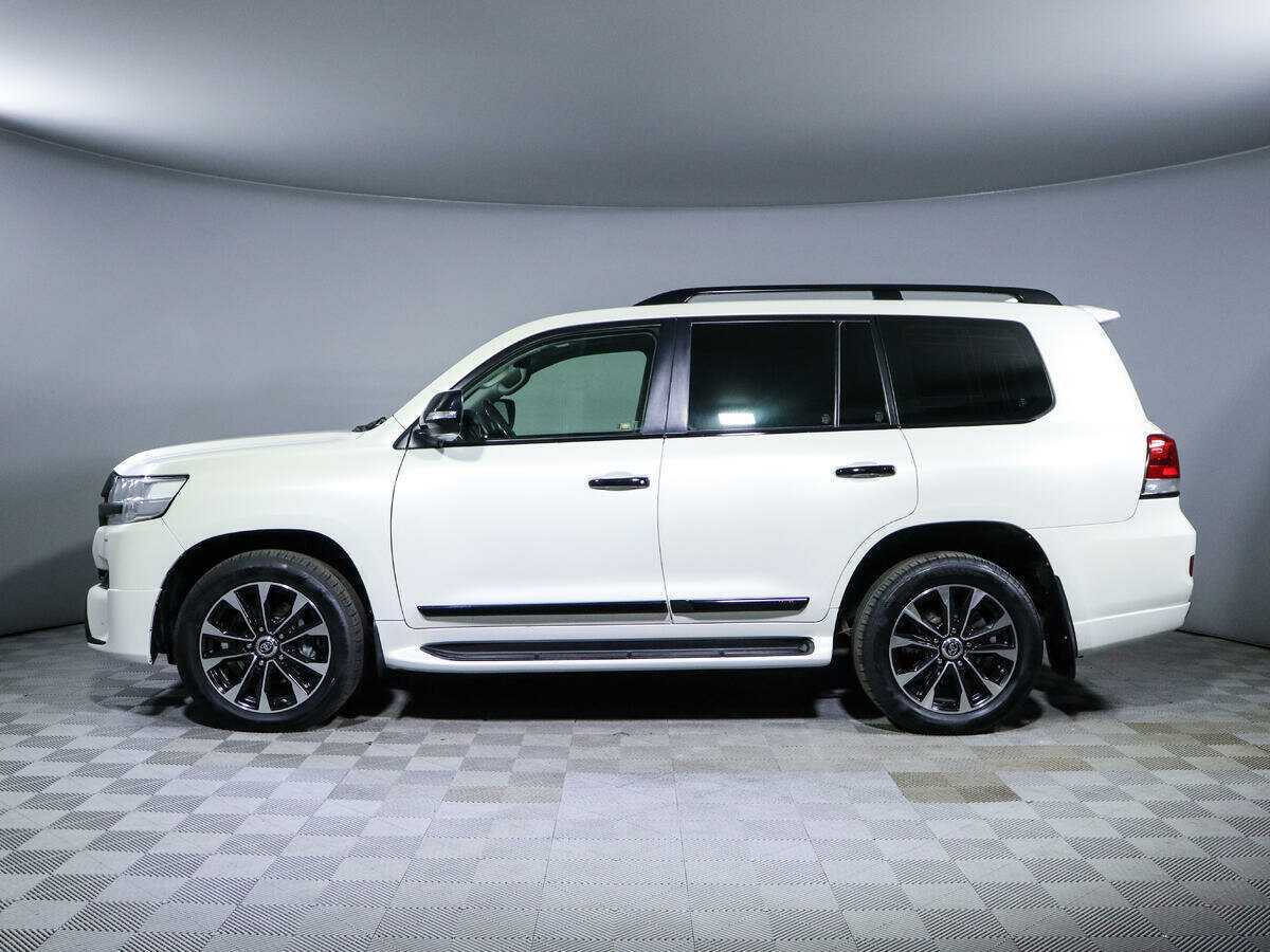 Toyota Land Cruiser с пробегом — 2018 год. Фото: #7