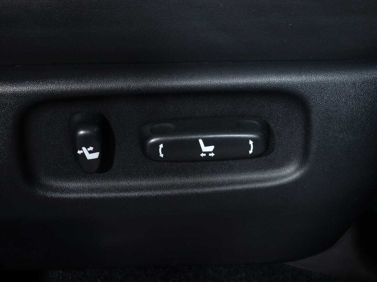 Toyota Land Cruiser с пробегом — 2018 год. Фото: #15