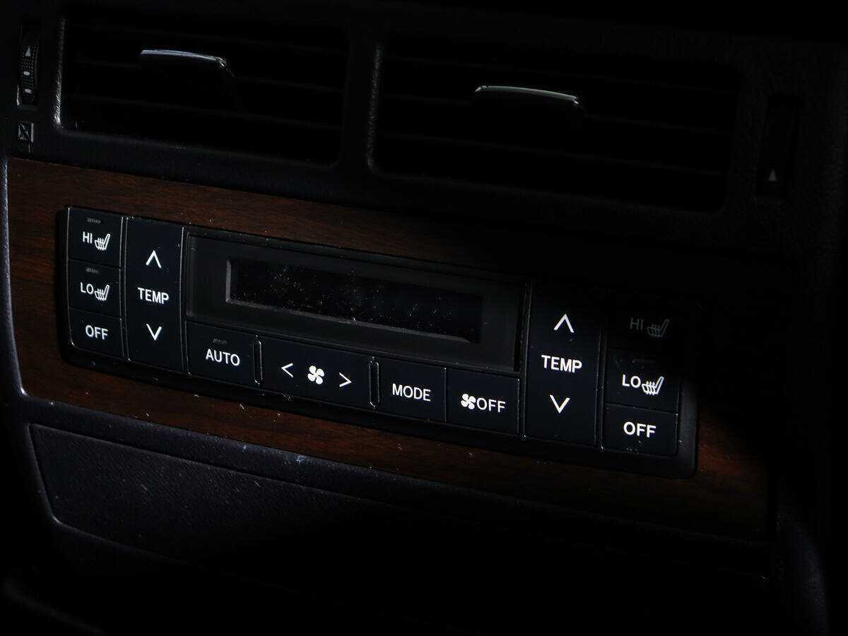 Toyota Land Cruiser с пробегом — 2018 год. Фото: #16