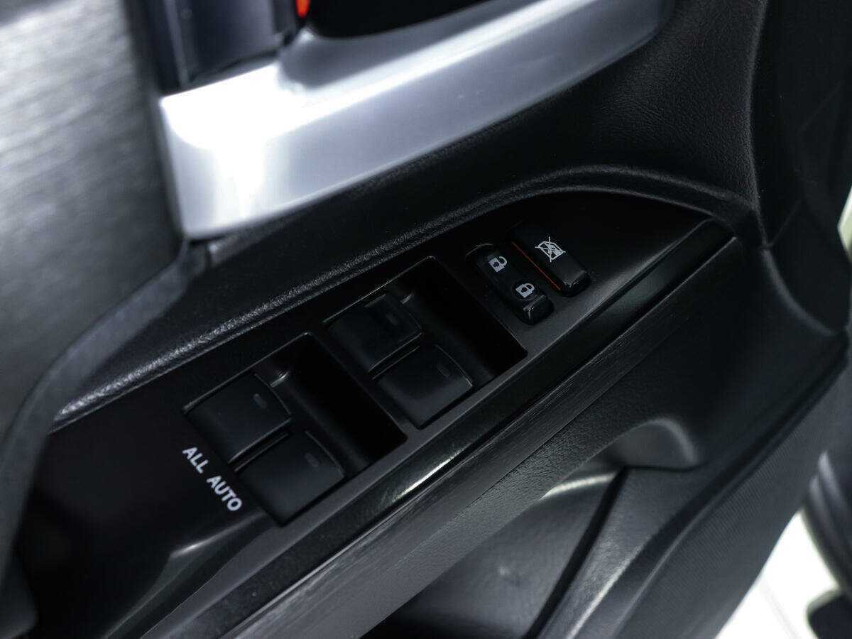 Toyota Land Cruiser с пробегом — 2018 год. Фото: #19