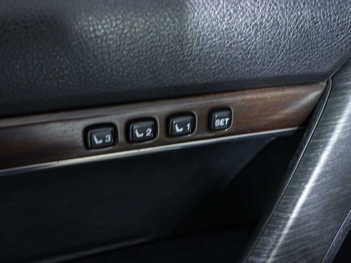 Toyota Land Cruiser с пробегом — 2018 год. Фото: #20