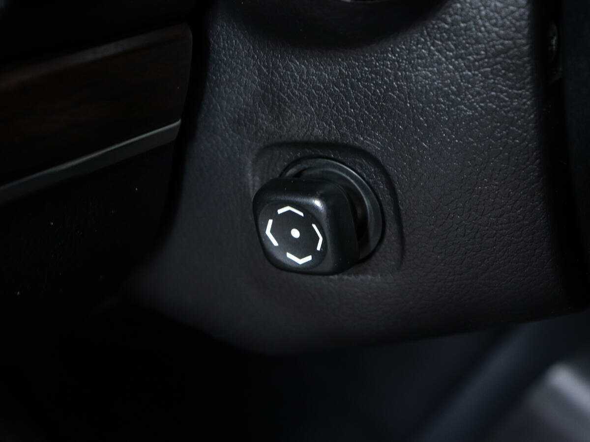 Toyota Land Cruiser с пробегом — 2018 год. Фото: #22