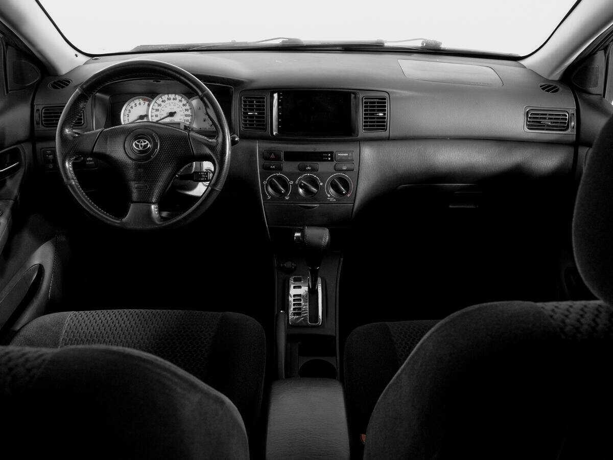Toyota Corolla с пробегом — 2005 год. Фото: #11