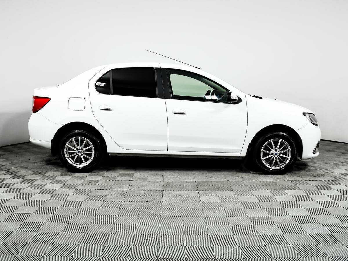 Renault Logan с пробегом — 2014 год. Фото: #3