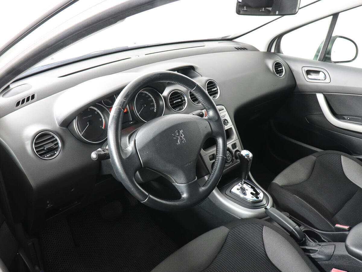 Peugeot 308 с пробегом — 2010 год. Фото: #4