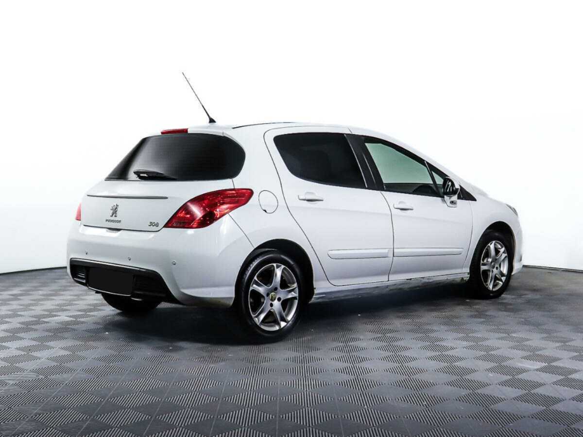 Peugeot 308 с пробегом — 2011 год. Фото: #4