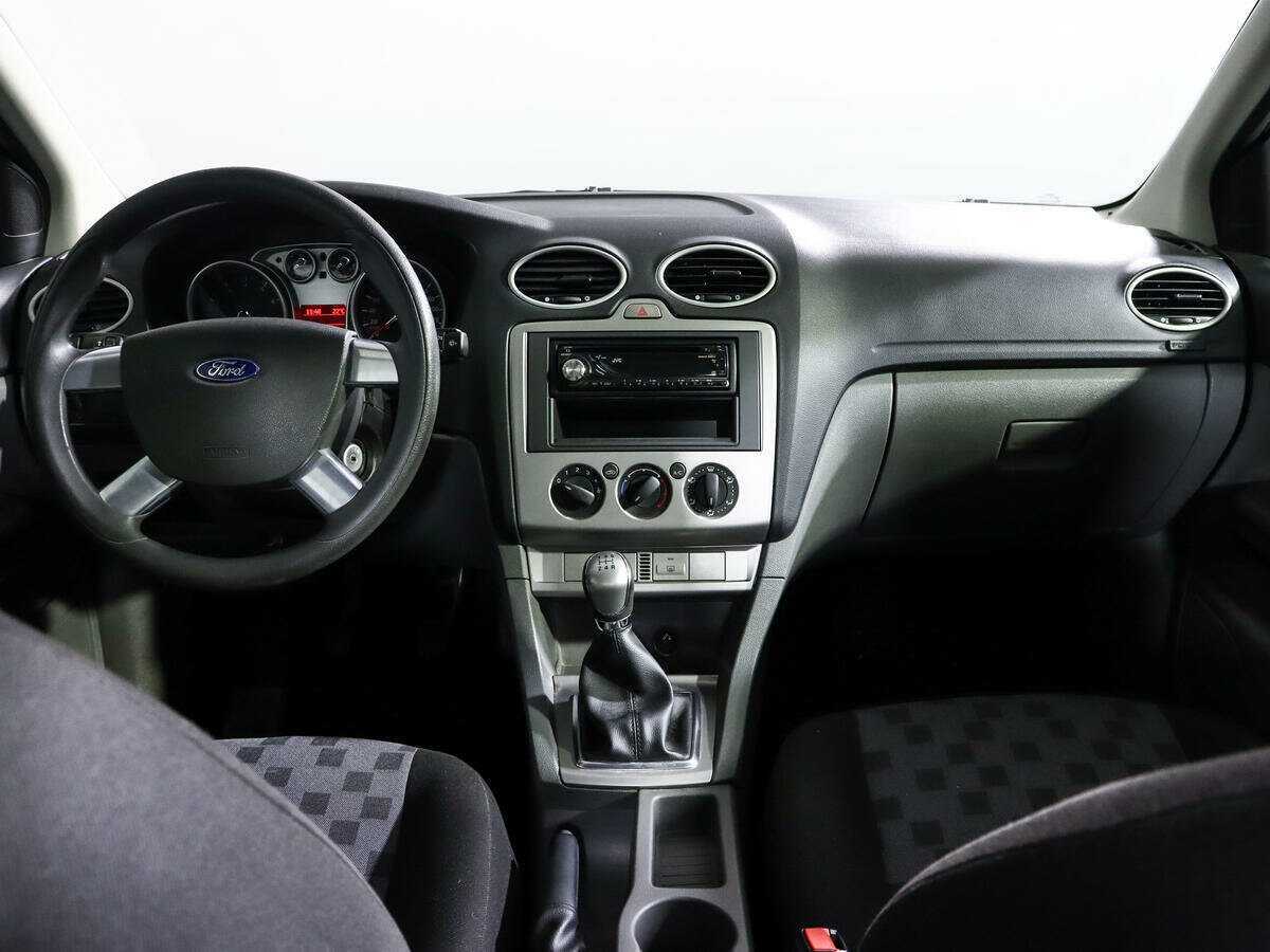 Ford Focus с пробегом — 2009 год. Фото: #9