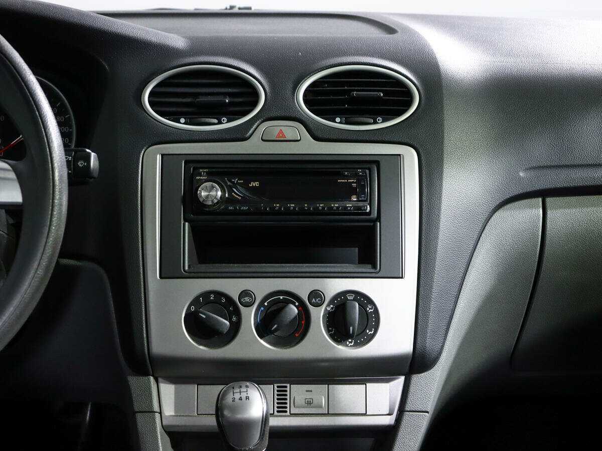 Ford Focus с пробегом — 2009 год. Фото: #10