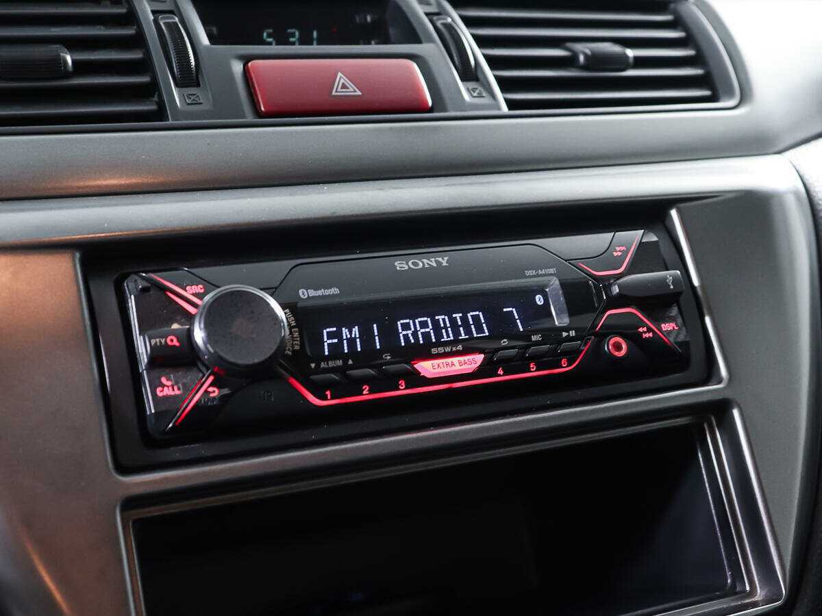 Mitsubishi Lancer с пробегом — 2005 год. Фото: #17