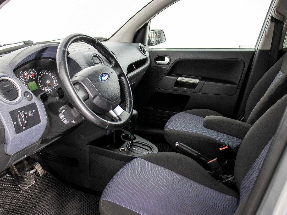 Ford Fusion с пробегом — 2008 год. Фото: #9