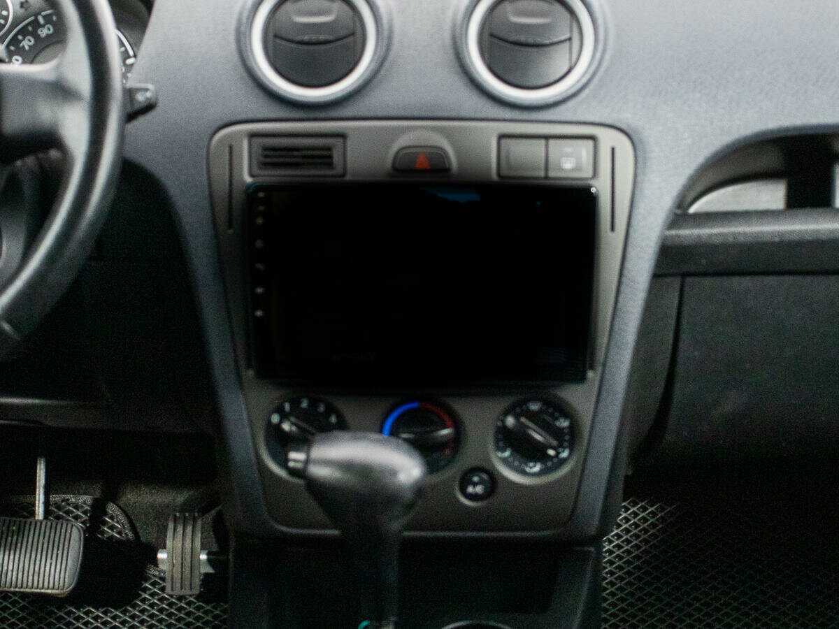 Ford Fusion с пробегом — 2008 год. Фото: #13