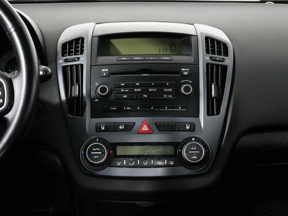 Kia Ceed с пробегом — 2008 год. Фото: #10