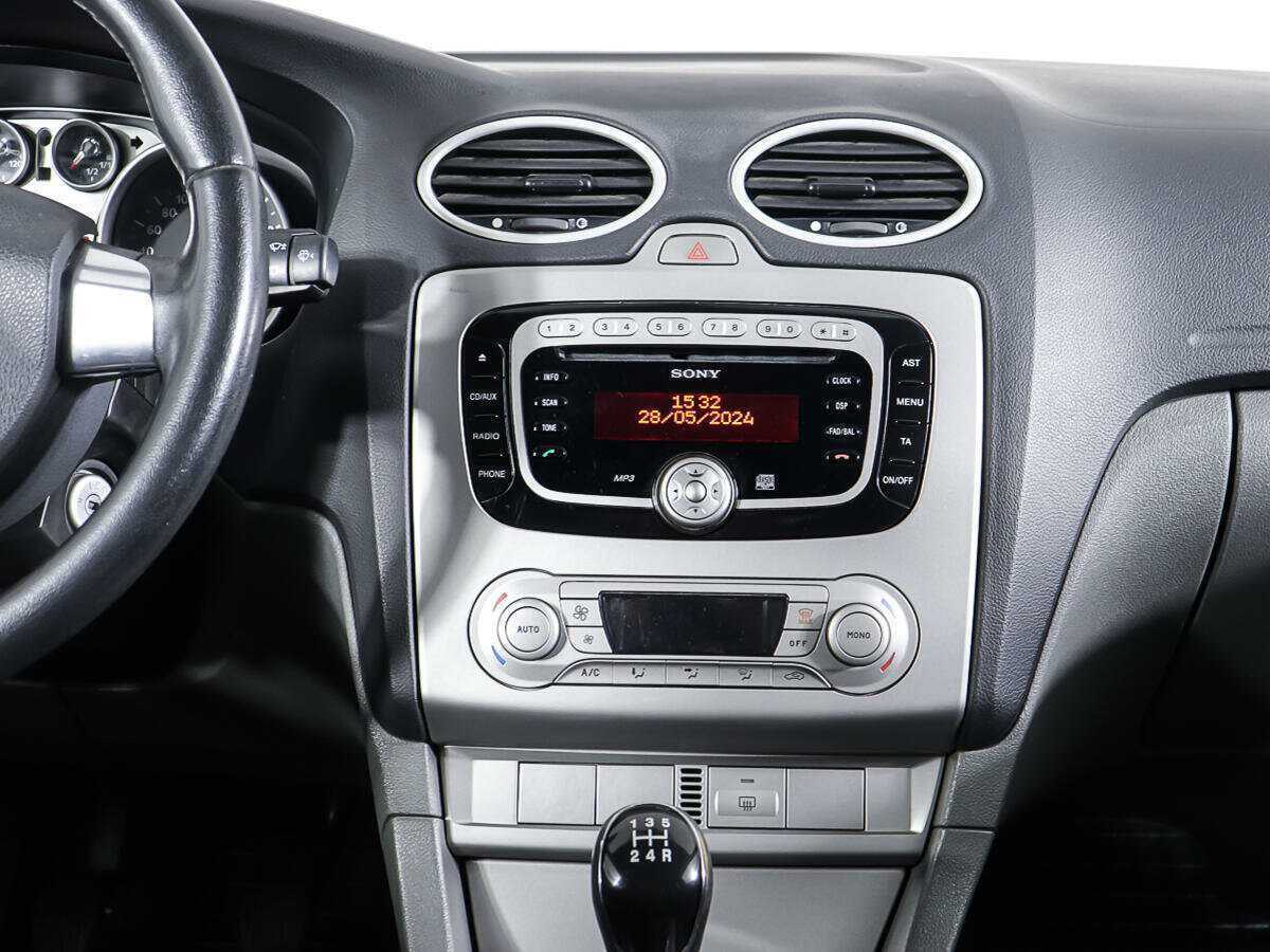 Ford Focus с пробегом — 2009 год. Фото: #11