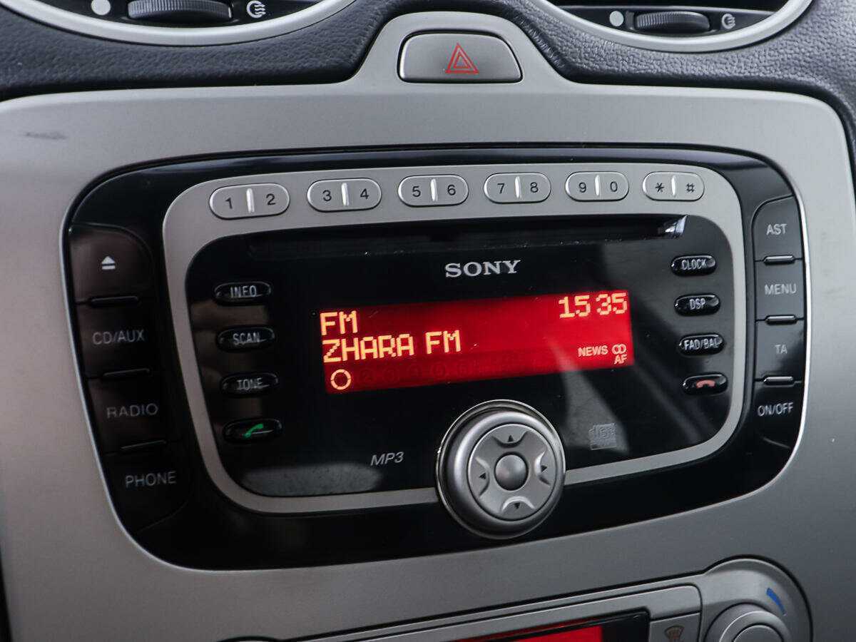 Ford Focus с пробегом — 2009 год. Фото: #16