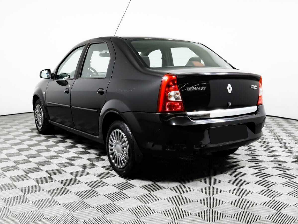 Renault Logan с пробегом — 2012 год. Фото: #6