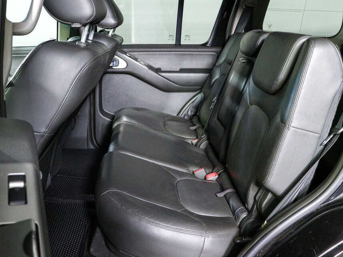 Nissan Pathfinder с пробегом — 2006 год. Фото: #9