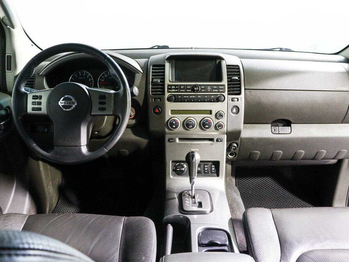 Nissan Pathfinder с пробегом — 2006 год. Фото: #12