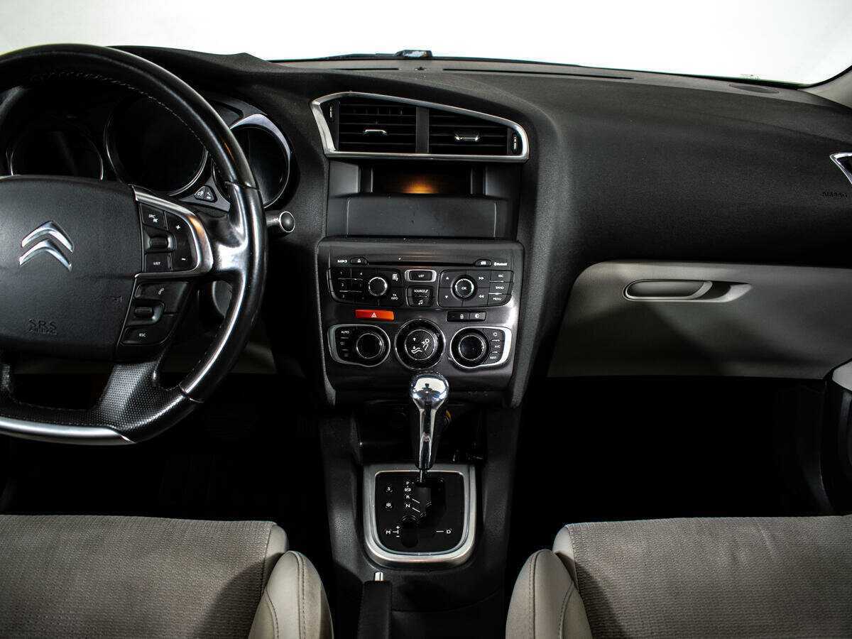 Citroen C4 с пробегом — 2011 год. Фото: #10