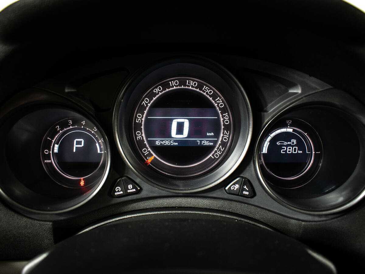 Citroen C4 с пробегом — 2011 год. Фото: #11