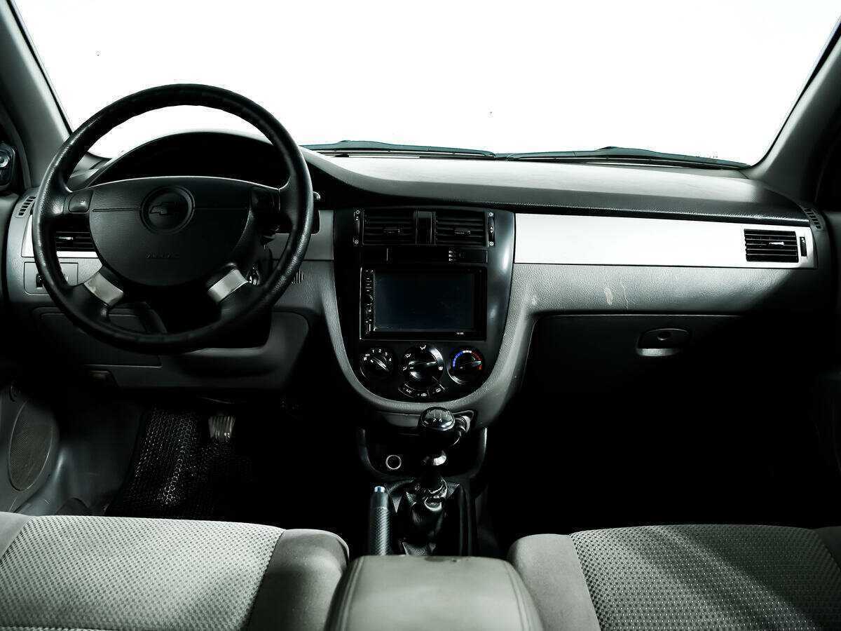 Chevrolet Lacetti с пробегом — 2010 год. Фото: #10