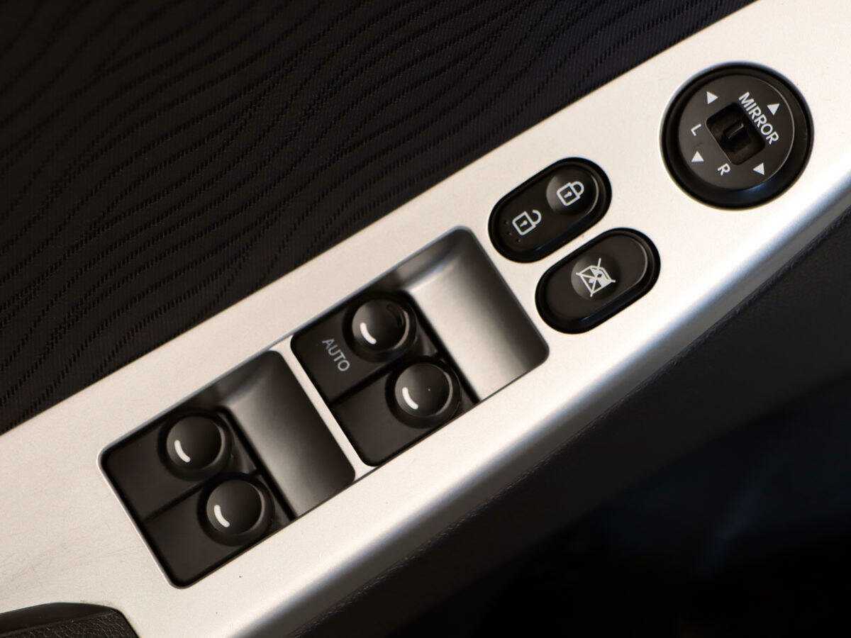 Hyundai Solaris с пробегом — 2013 год. Фото: #10