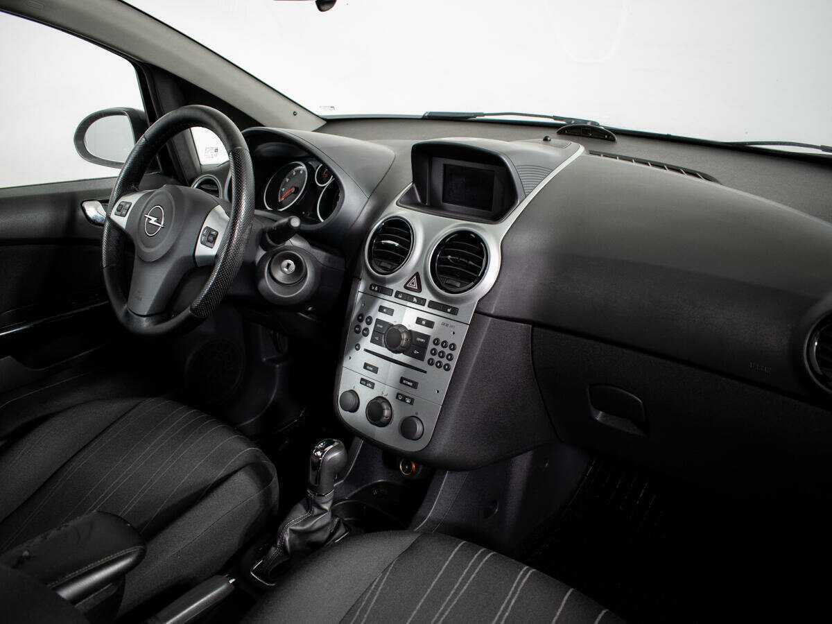 Opel Corsa с пробегом — 2008 год. Фото: #8
