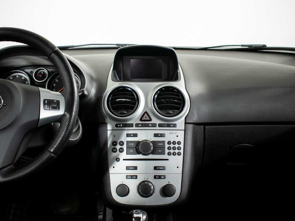 Opel Corsa с пробегом — 2008 год. Фото: #10