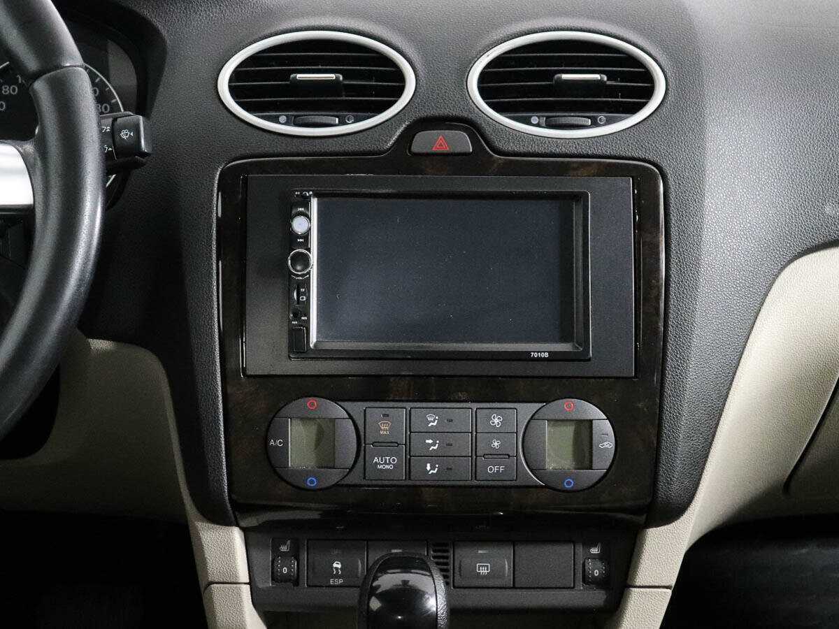 Ford Focus с пробегом — 2006 год. Фото: #11