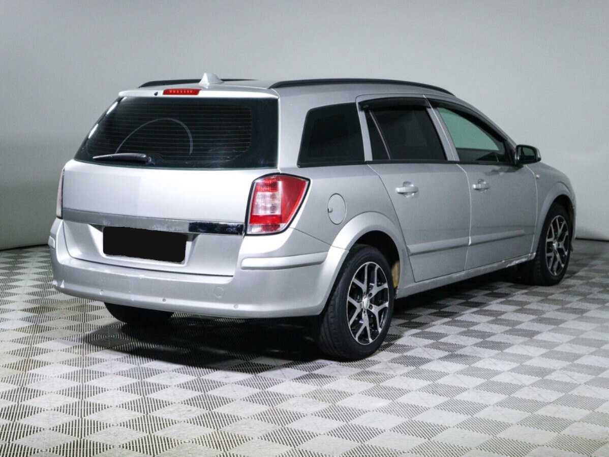 Opel Astra с пробегом — 2008 год. Фото: #3