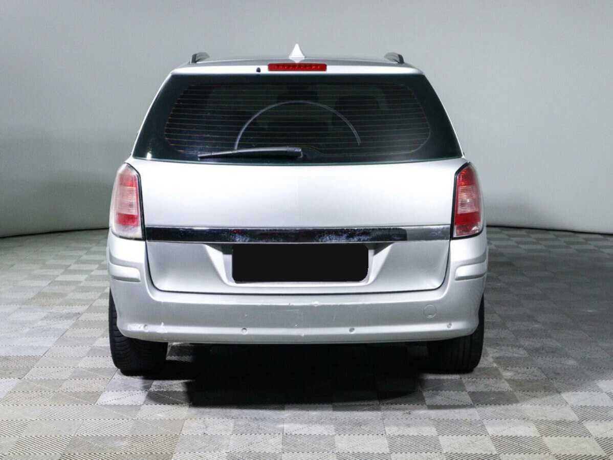 Opel Astra с пробегом — 2008 год. Фото: #4