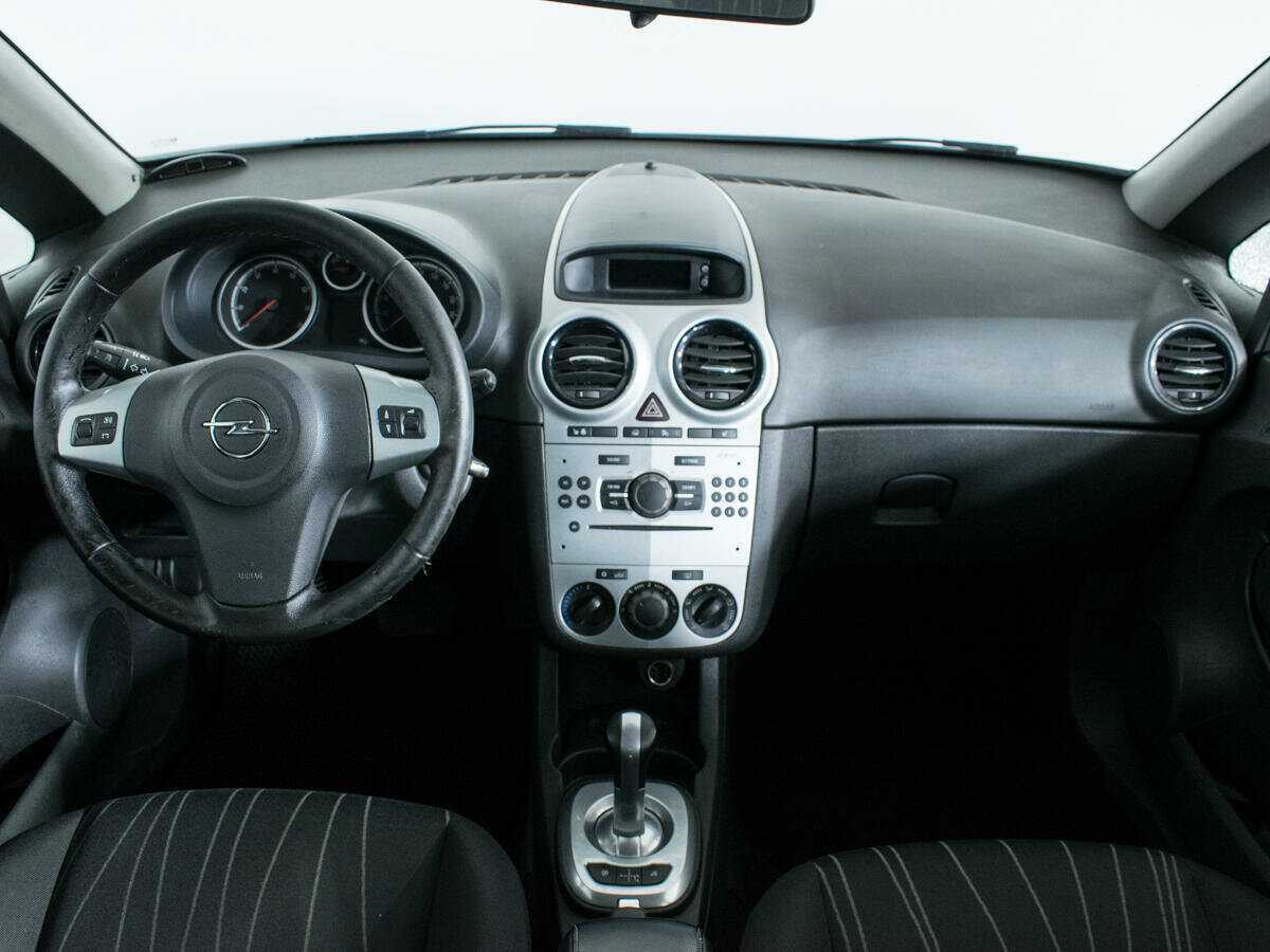 Opel Corsa с пробегом — 2008 год. Фото: #11