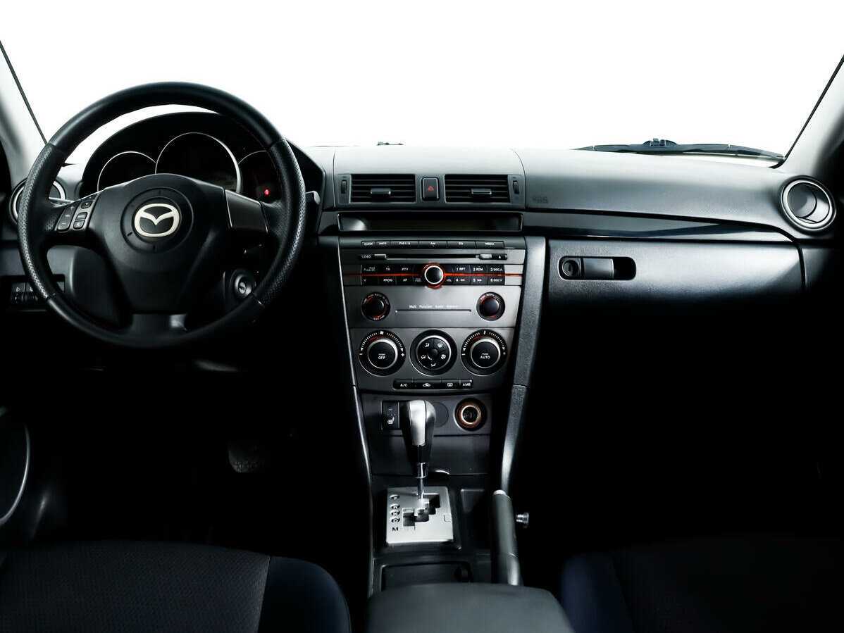 Mazda 3 с пробегом — 2008 год. Фото: #10