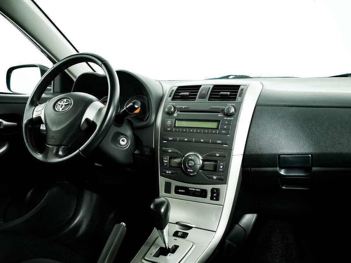 Toyota Corolla с пробегом — 2007 год. Фото: #8