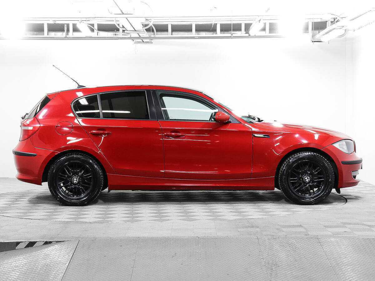 BMW 1 серии с пробегом — 2008 год. Фото: #3