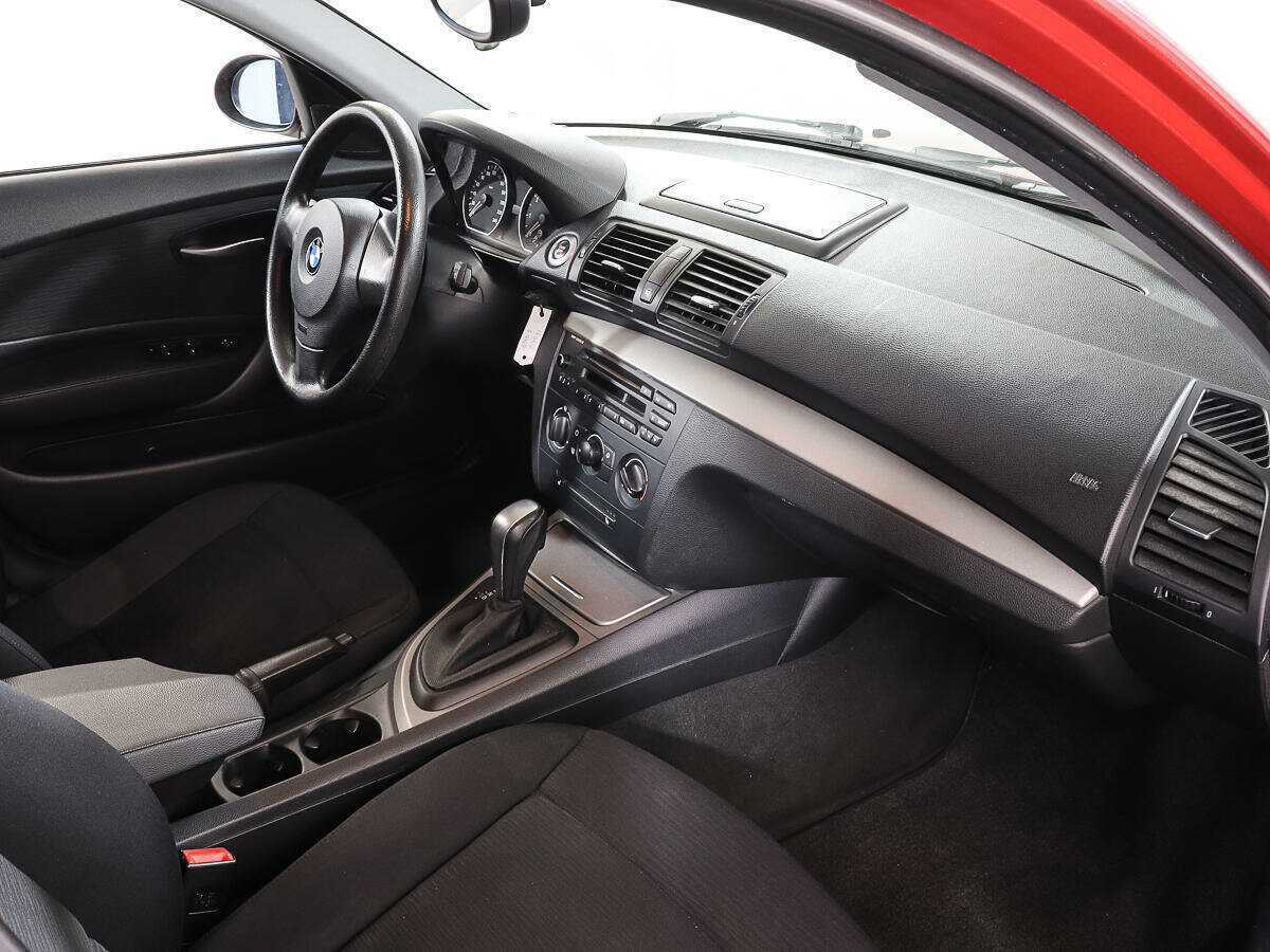 BMW 1 серии с пробегом — 2008 год. Фото: #8