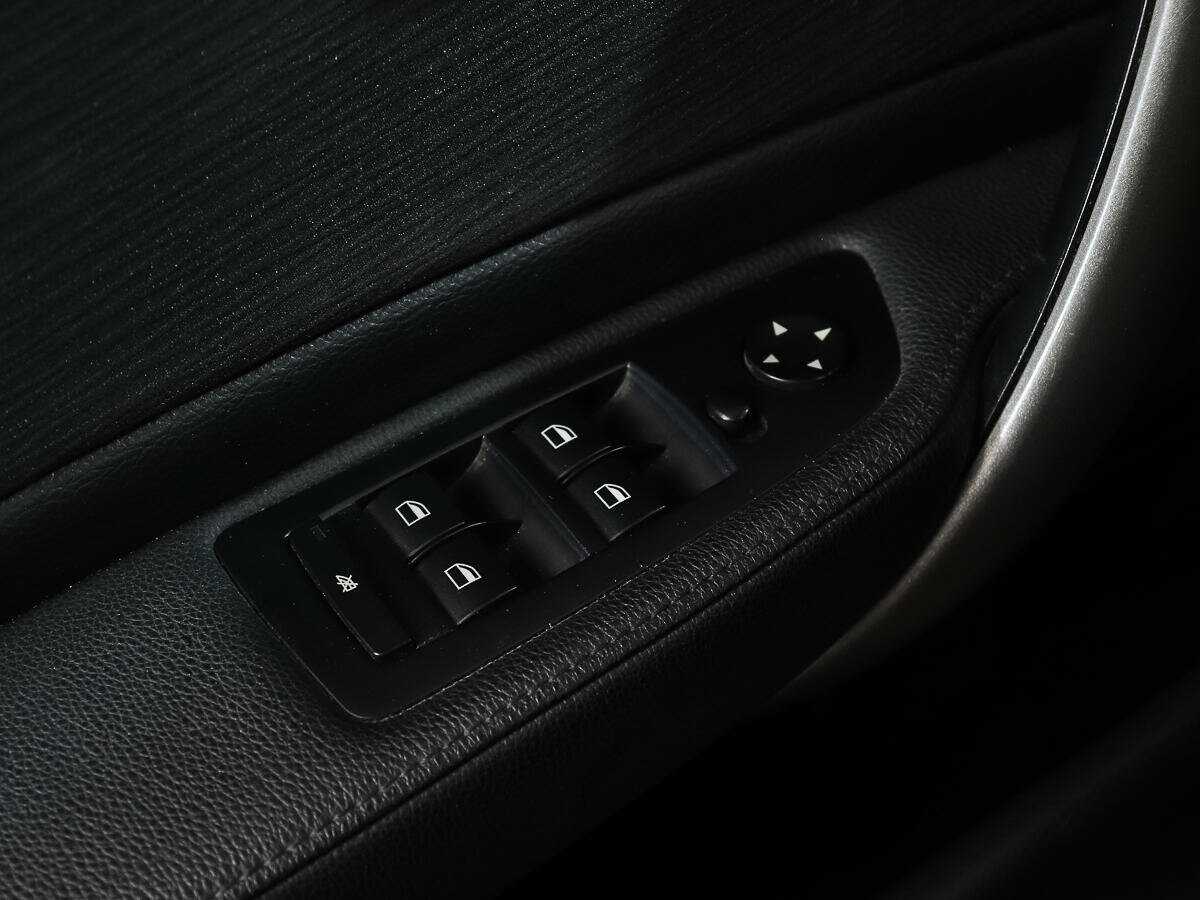 BMW 1 серии с пробегом — 2008 год. Фото: #14