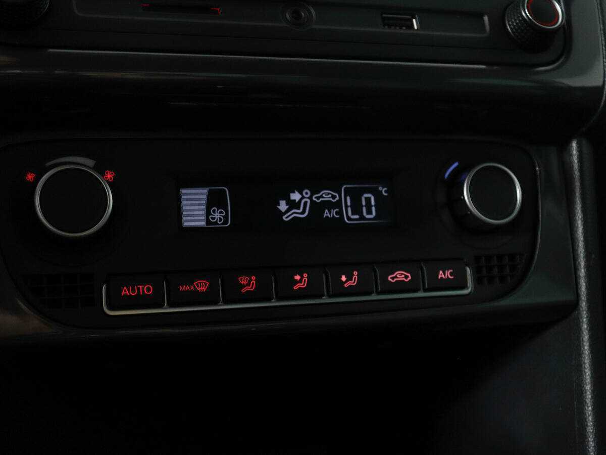 Volkswagen Polo с пробегом — 2018 год. Фото: #11