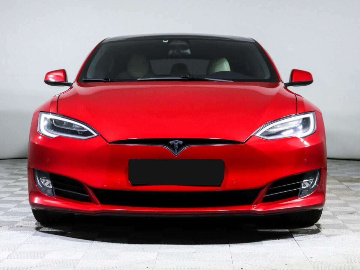 Tesla Model S с пробегом — 2020 год. Фото: #1